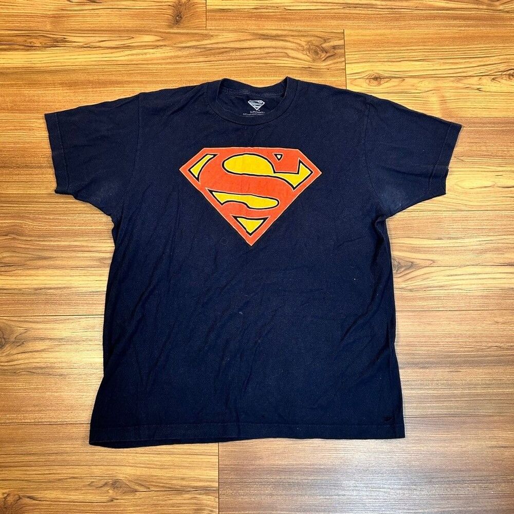 Superman Graphic T-Shirt Mens Large Navy Blue Classic Shield Logo DC Comics